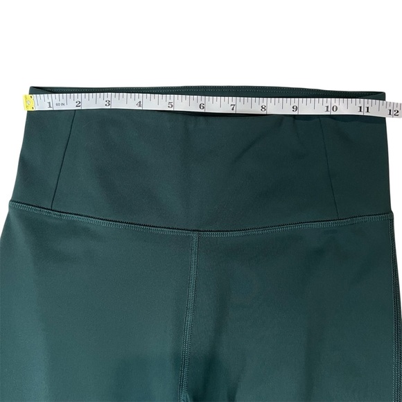 Girlfriend Collective Compressive Flare Leggings in Moss Green Size S - Picture 12 of 13